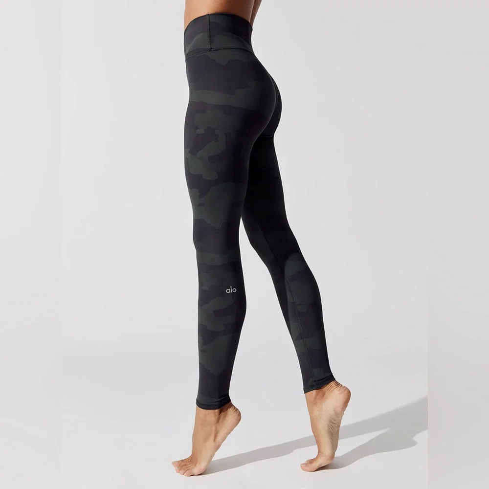 Alo‎ Yoga High-waist Vapor Legging Black Camo Small